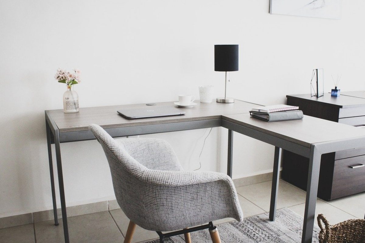 Quels sont les avantages du mobilier de bureau professionnel personnalisable ?