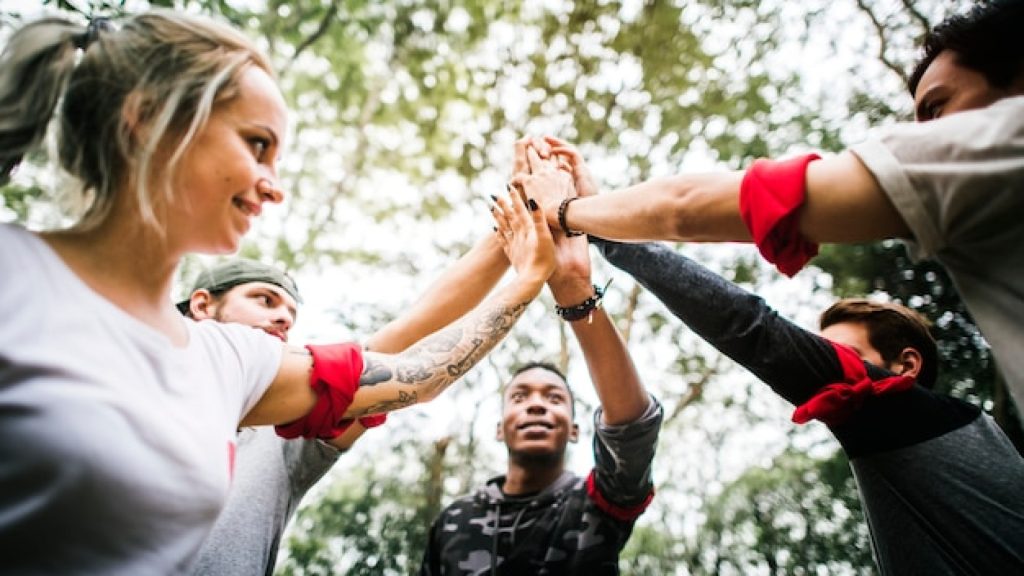 Renforcer la cohésion d’équipe avec un team building à Paris