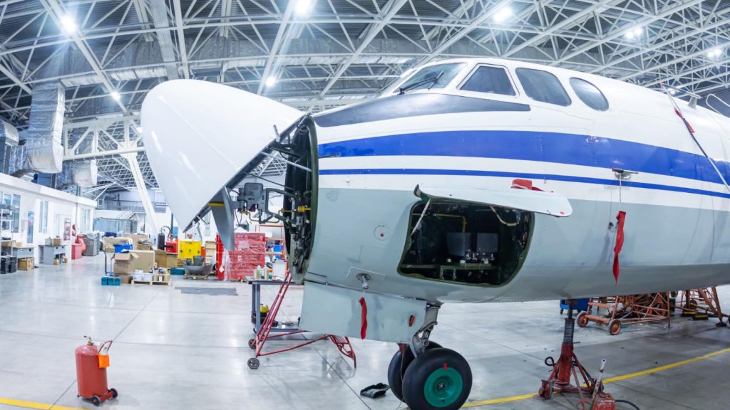 Technicien aéronautique : accédez à une carrière dynamique grâce au BTS
