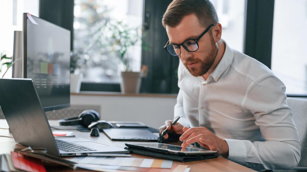 Expert-comptable et outils numériques : ce que les PME industrielles doivent savoir